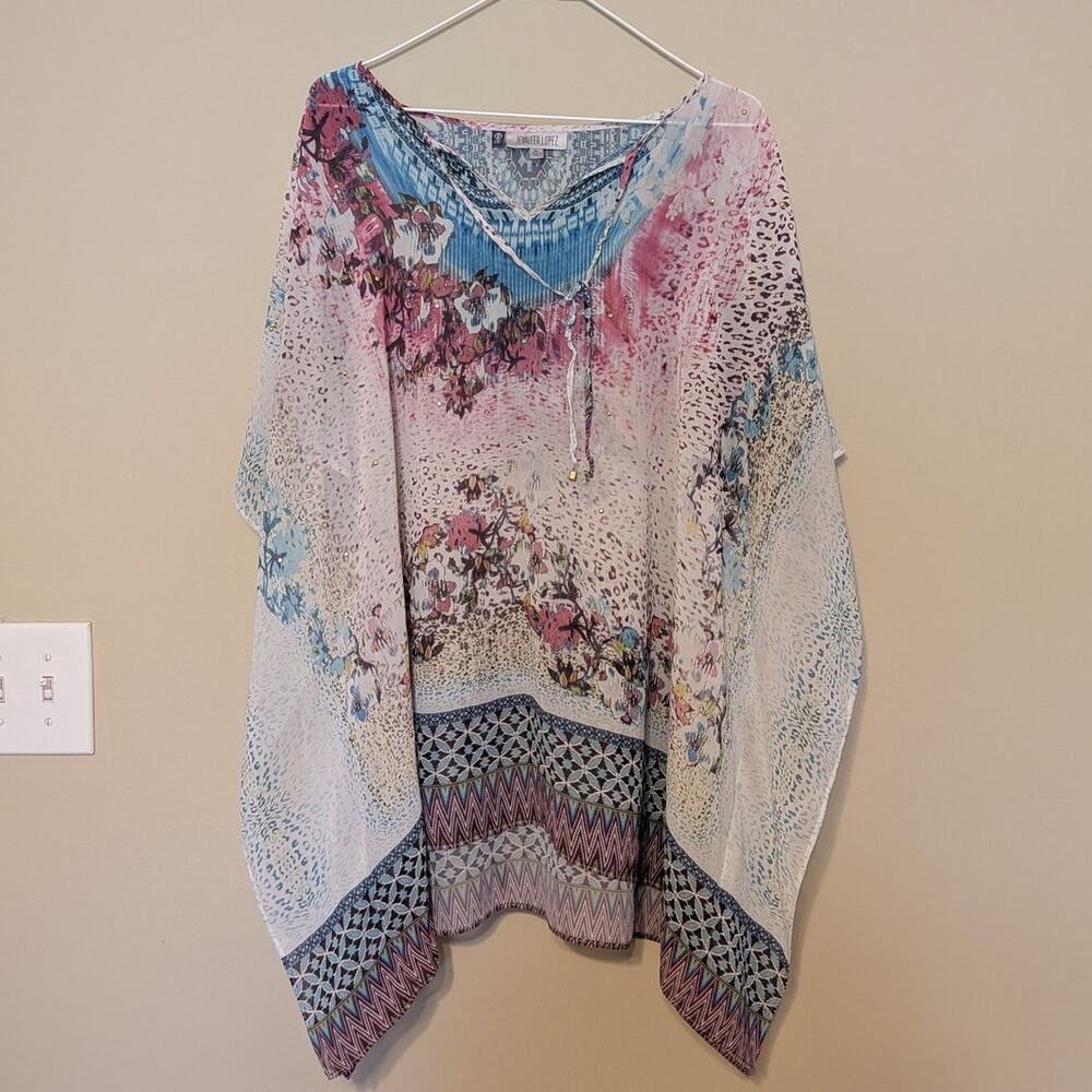 Jennifer Lopez Caftan With Multiple Patterns